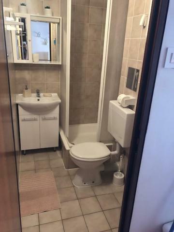 Kazeta A-14,Broj 28 Apartment Skunca Luaran gambar
